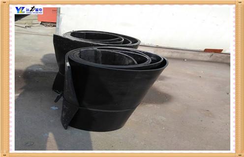 在將漿料送入除鐵器專用皮帶之前應(yīng)先通過(guò)篩子將其除去