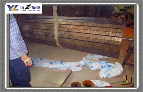 磁選機(jī)，鏡鐵礦磁選機(jī)，鏡鐵礦磁選機(jī)的優(yōu)勢_磁場強(qiáng)度及如何調(diào)磁__鏡鐵礦磁選機(jī)的優(yōu)勢參數(shù)型號及價(jià)格