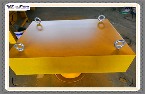 懸掛式除鐵器，懸掛式除鐵器如何選擇安裝位置維護知識參數(shù)_內(nèi)部磁塊安裝方法_懸掛式除鐵器如何選擇安裝位置規(guī)格型號價格 