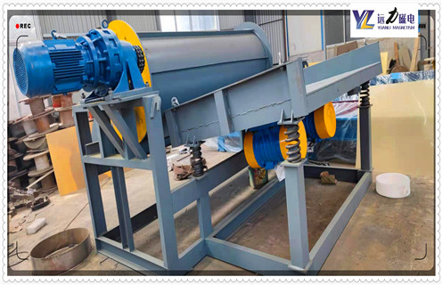 滾筒磁選機，濰坊滾筒磁選機必須對現(xiàn)實生活加以提煉總結(jié)！廠家_鐵礦磁選機在鐵粉選別中起什么作用？磁場一般為多少_磁塊如何排列 