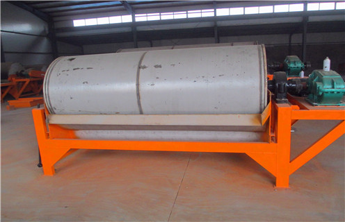 選礦磁選機(jī)，選礦磁選機(jī)在選礦流程中的地位非凡_鐵礦選礦磁選機(jī)磁選的重要依據(jù)大講解磁場一般為多少_磁塊如何排列