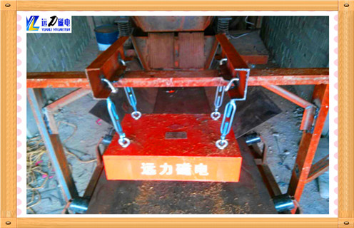 懸掛式永磁除鐵器，山西懸掛式永磁除鐵器生產(chǎn)_內(nèi)部磁塊安裝方法_山西懸掛式永磁除鐵器生產(chǎn)原理型號價格