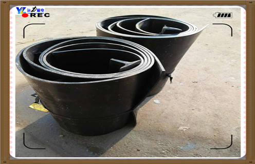 皮帶輸送除鐵器，山東皮帶輸送機(jī)除鐵器_山東皮帶輸送機(jī)除鐵器怎么調(diào)整皮帶原因及如何調(diào)_刮板價(jià)格