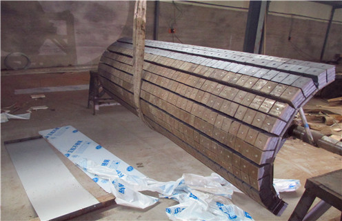 鐵礦干選磁選機(jī)，福建鐵礦干選永磁磁選機(jī)_工作原理及價格_福建鐵礦干選永磁磁選機(jī)視頻供應(yīng)生產(chǎn)廠家