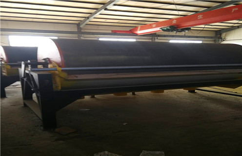 錳礦干式磁選機，云南錳礦干式磁選機_結(jié)構(gòu)工作原理圖_云南錳礦干式磁選機如何調(diào)整及工藝流程圖