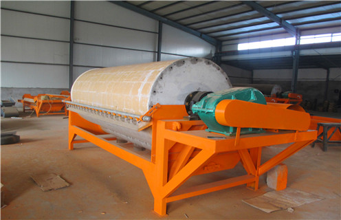 磁鐵礦干選磁選機(jī)，湖北磁鐵礦用干選磁選機(jī)_湖北磁鐵礦用干選磁選機(jī)如何選鐵參數(shù)規(guī)格一般是多少_生產(chǎn)廠家